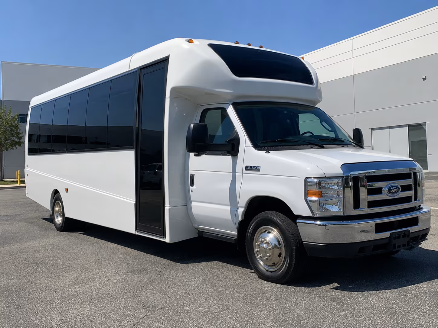 buses for meriden school field trips to aquariums and zoos