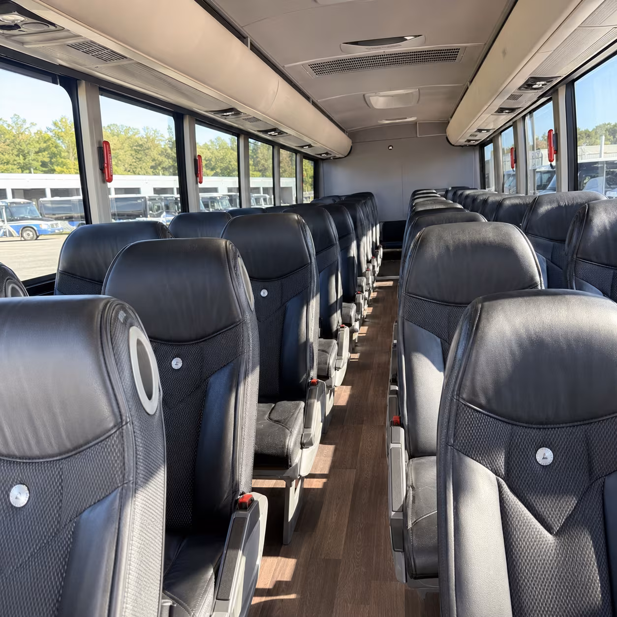 long distance bus trips from meriden to boston and providence