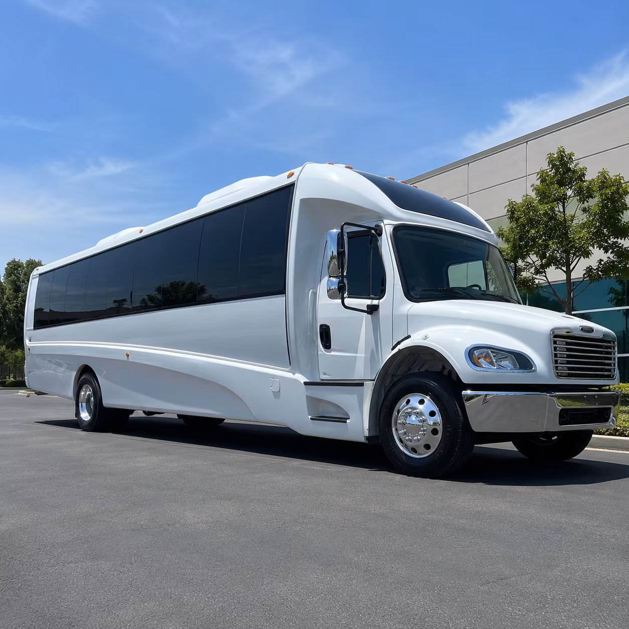 meriden 18 passenger minibus