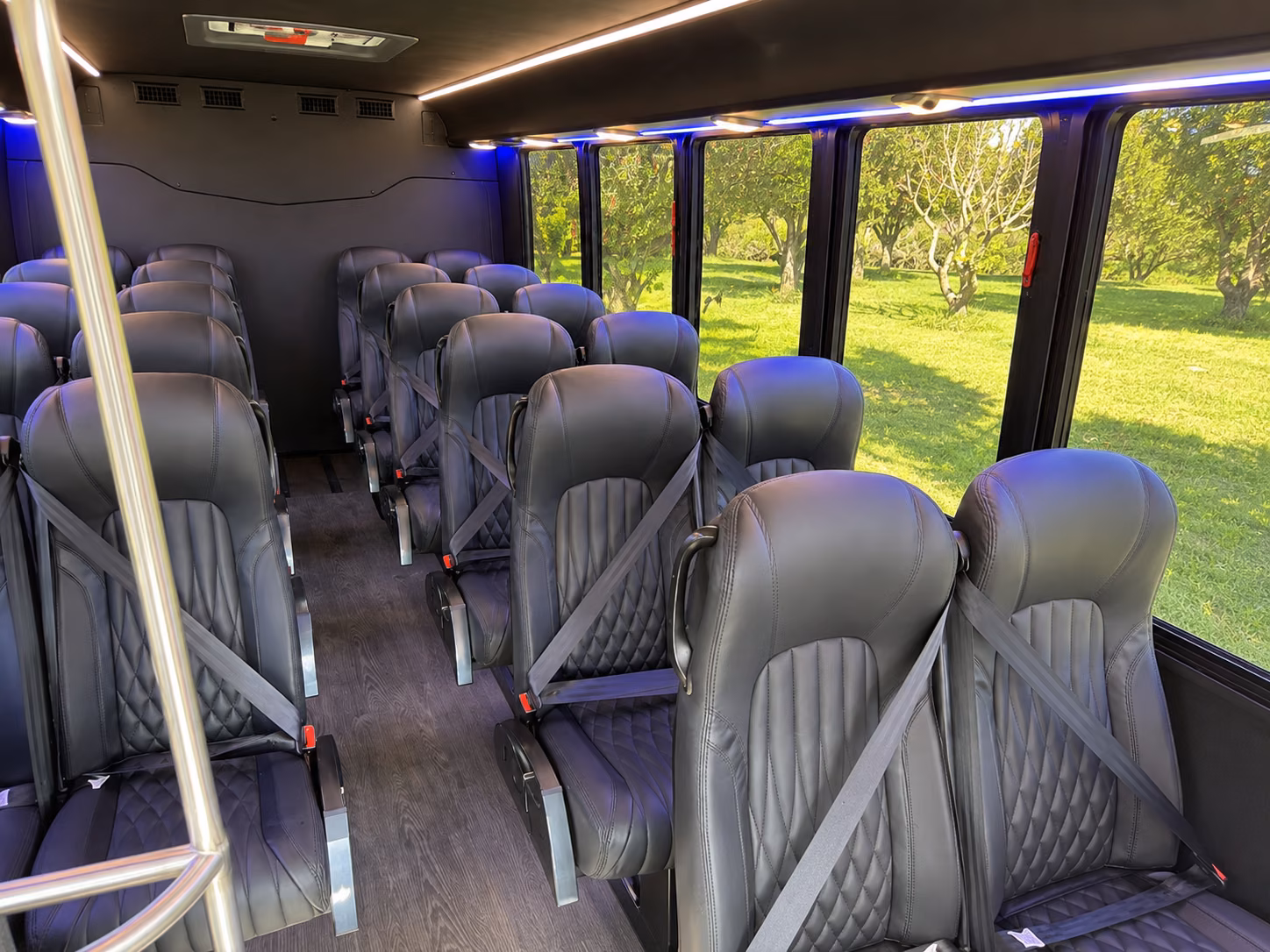 meriden 20 passenger minibus interior